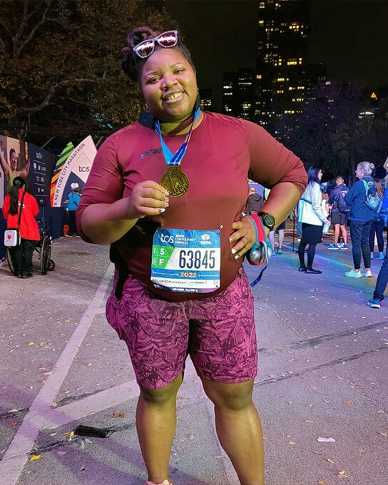 superfit hero ambassador latoya snell crosses the nyc marathon 2022