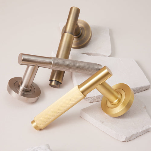 Lo & Co Linear Pull - Brass - Flooring Bathrooms Interiors