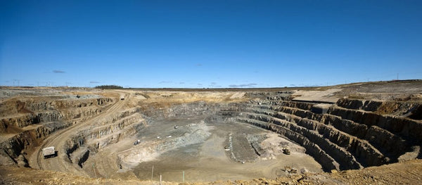 Panoramic shot of the Victor Mine in full daylight.