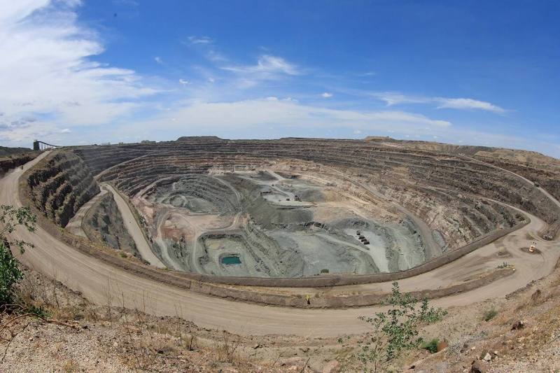 Orapa Diamond Mine PIC. THALEFANG CHARLES