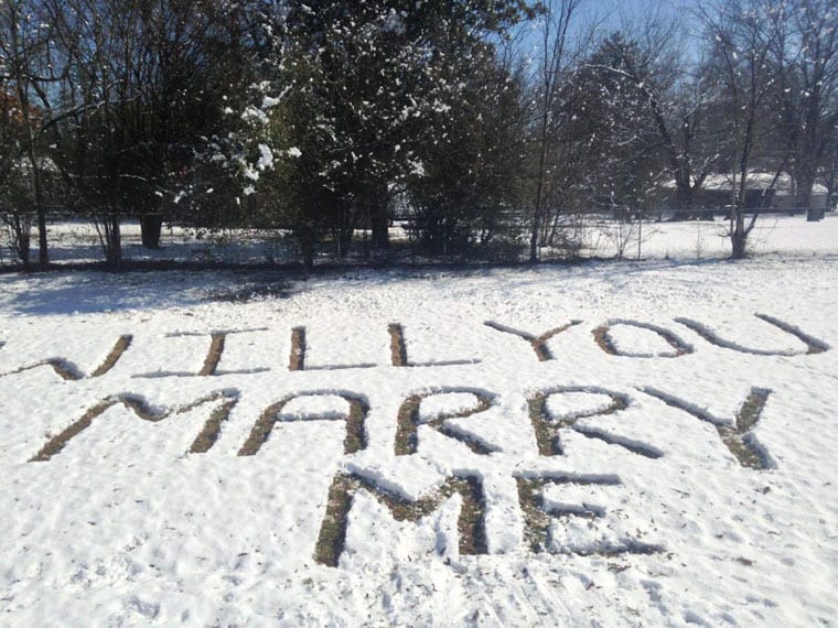 Will you marry me? in the snow