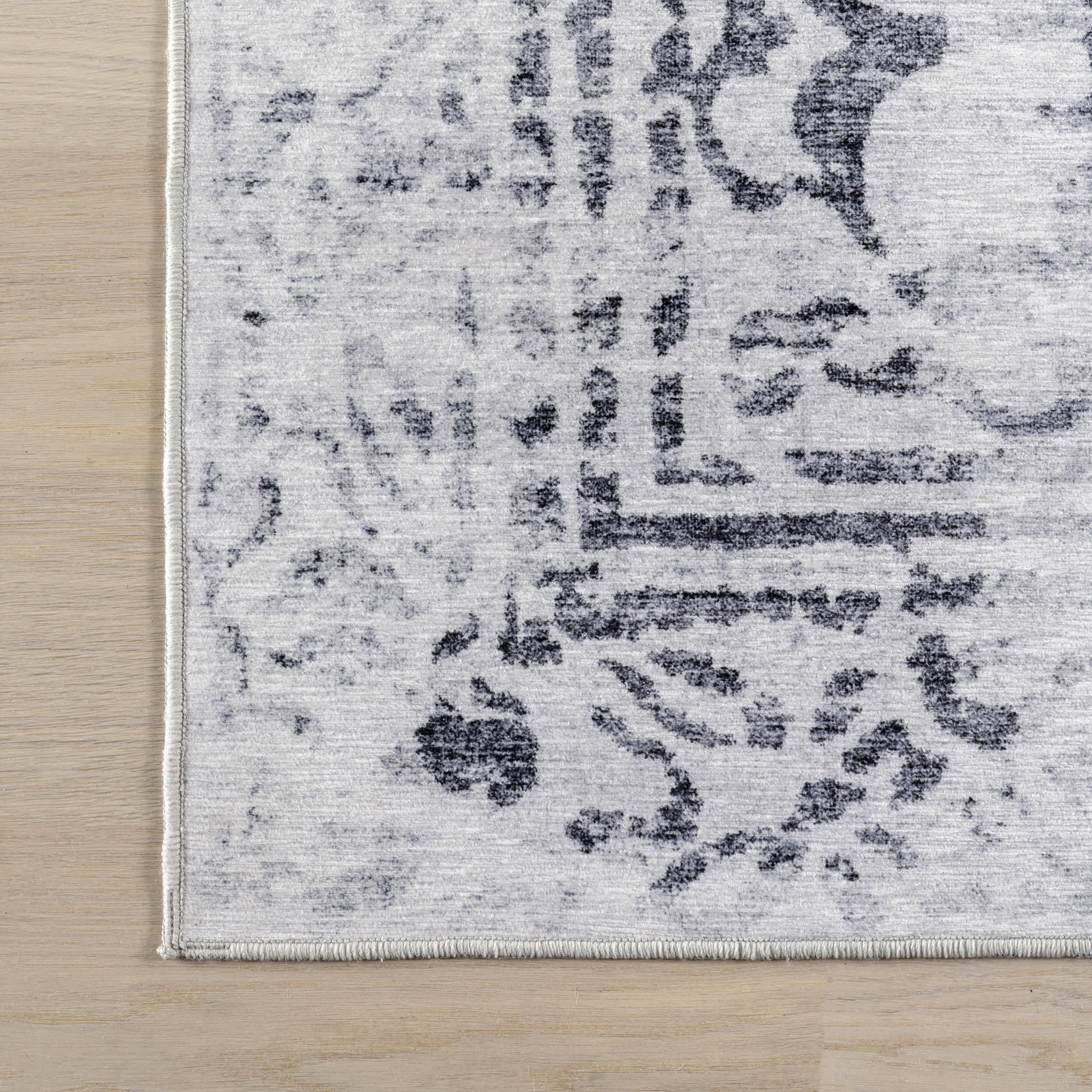 Esmeralda Spill Proof Washable Transitional Rug | Ivory