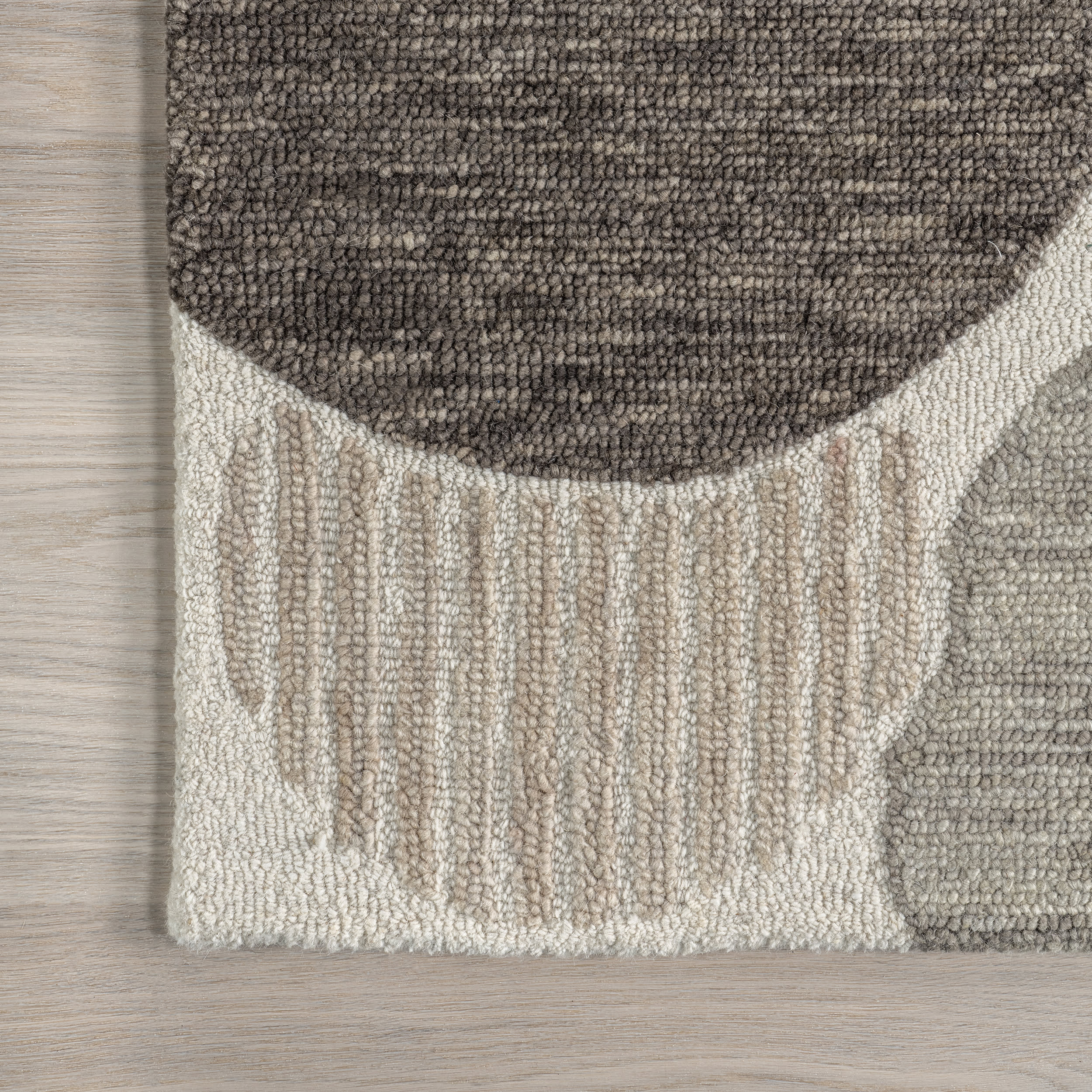 Beige Modern Geometric Rug from Zilvia