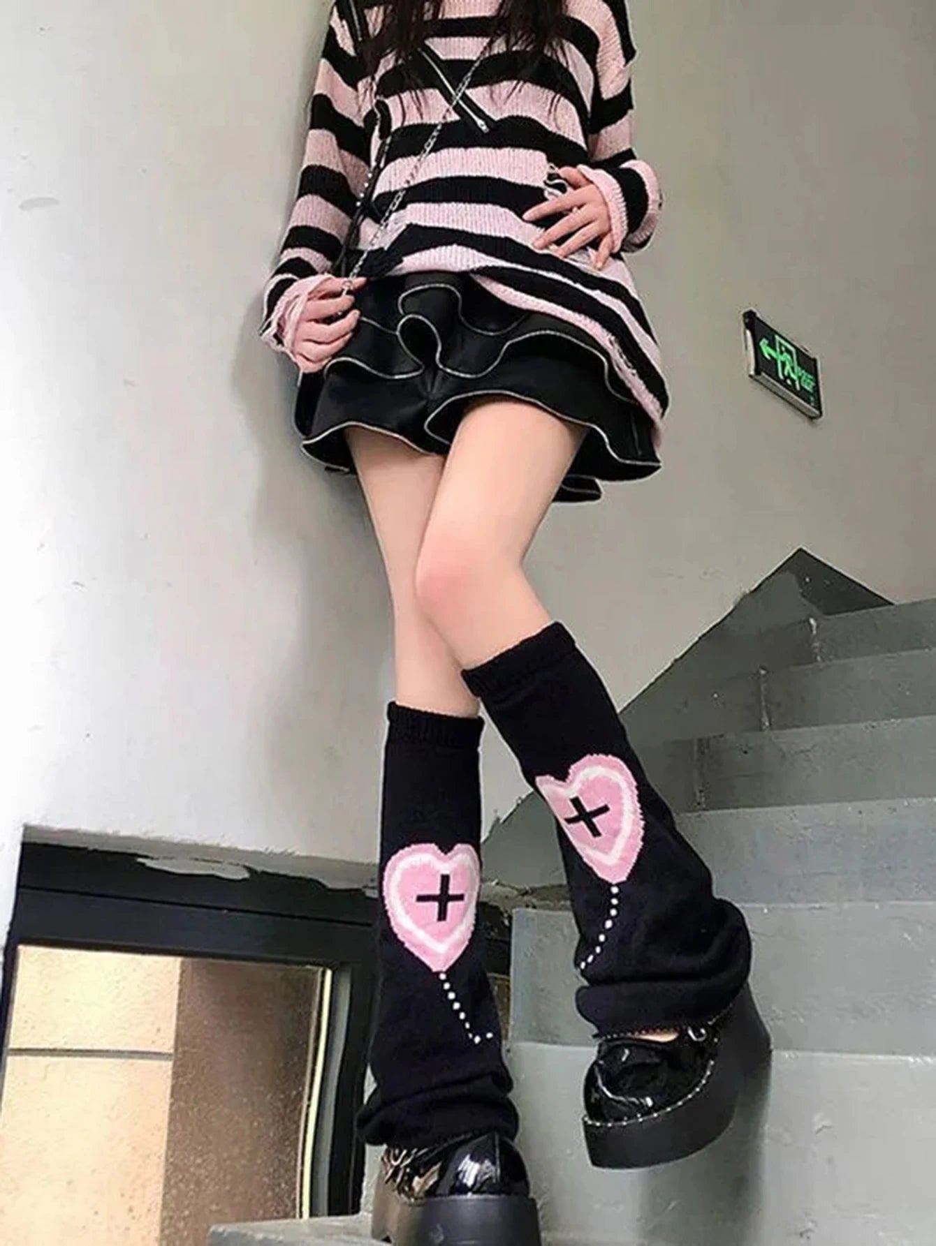مجموعة أروين ARWEN&AJH GROUP of knitted wide leg sock sleeves with love cross مجموعة أروين ARWEN&AJH GROUP girls' matching calf sleeves for winter warmth wool knitted sock sle