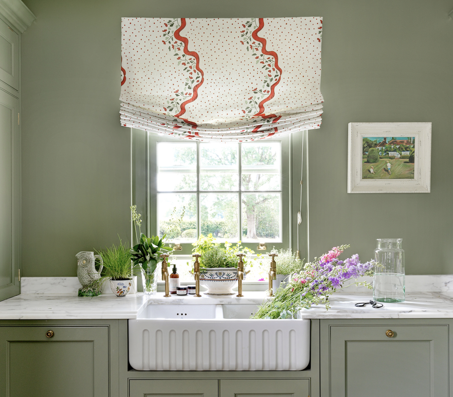 what are relaxed roman blinds
