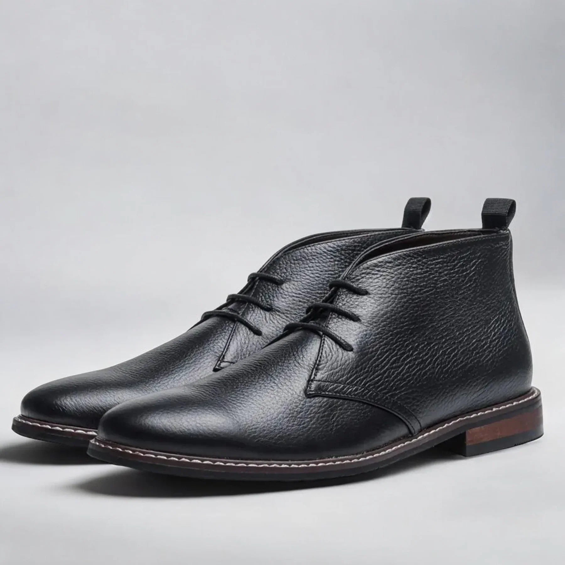 Product Image for Ravikna | Chukka-sko som er laget av moccasin, Musta / 42