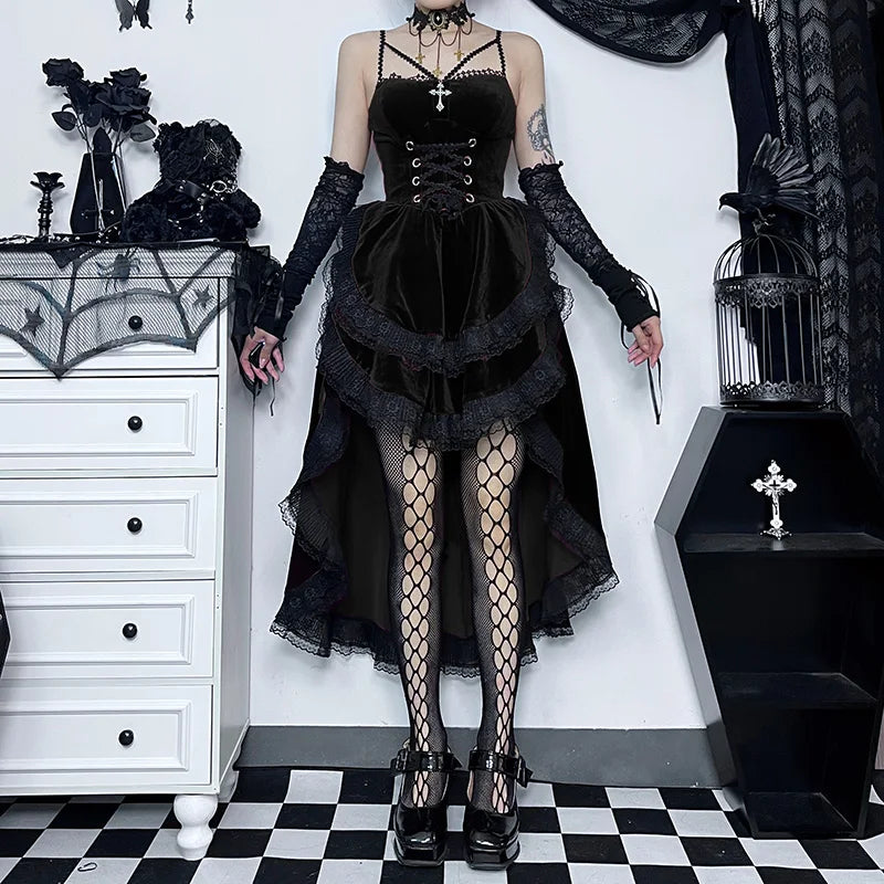 Product Image for Ravikna | Gothic Lolita Dress I Samt Med Dyp Søm Og Rysjekant, Svart / S