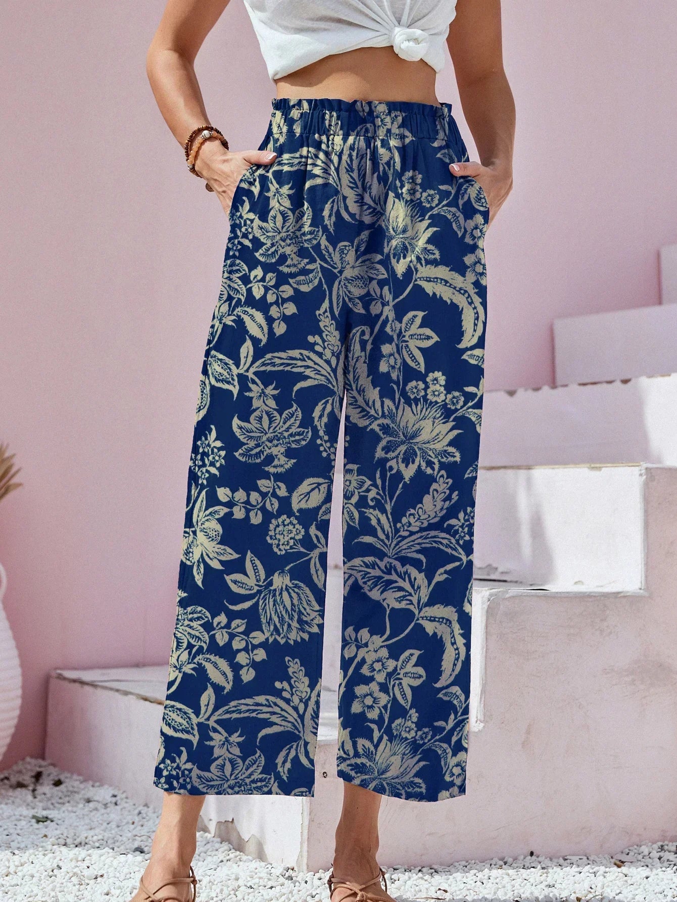 Product Image for Ravikna | Stilige blomsterdekte vide bukser, Roa på stranden / XL (14-16)