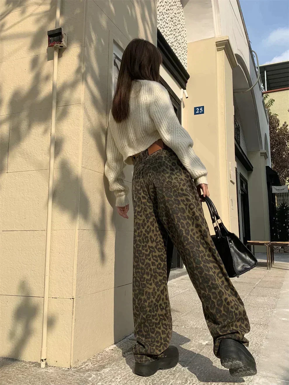Product Image for Ravikna | Leopard Print Baggy Jeans for Women, Mørk grå / 44