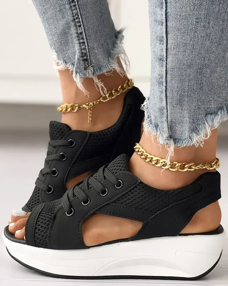 Product Image for Ravikna | Muffin Sandaler Med Kontrastinnsatser Og Snøring-Utskjæringer, Svart / 35