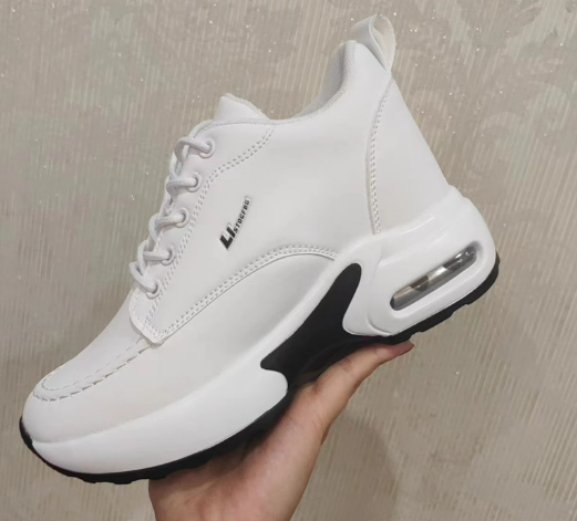 Product Image for Ravikna | Tykk Såle Sneakers, Hvit / 36