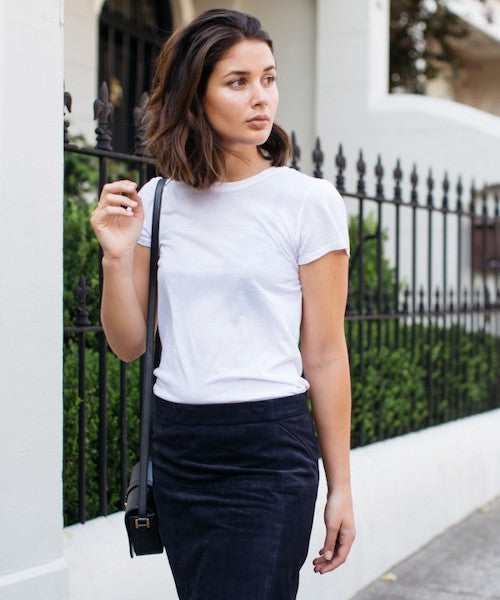 12 Simple Ways to Style a Classic White Tee - Les Sublimes