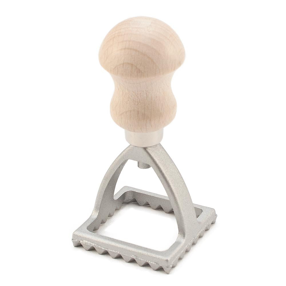 https://cdn.shopify.com/s/files/1/0818/5081/products/square-ravioli-cutter_1024x1024.jpeg?v=1430500092