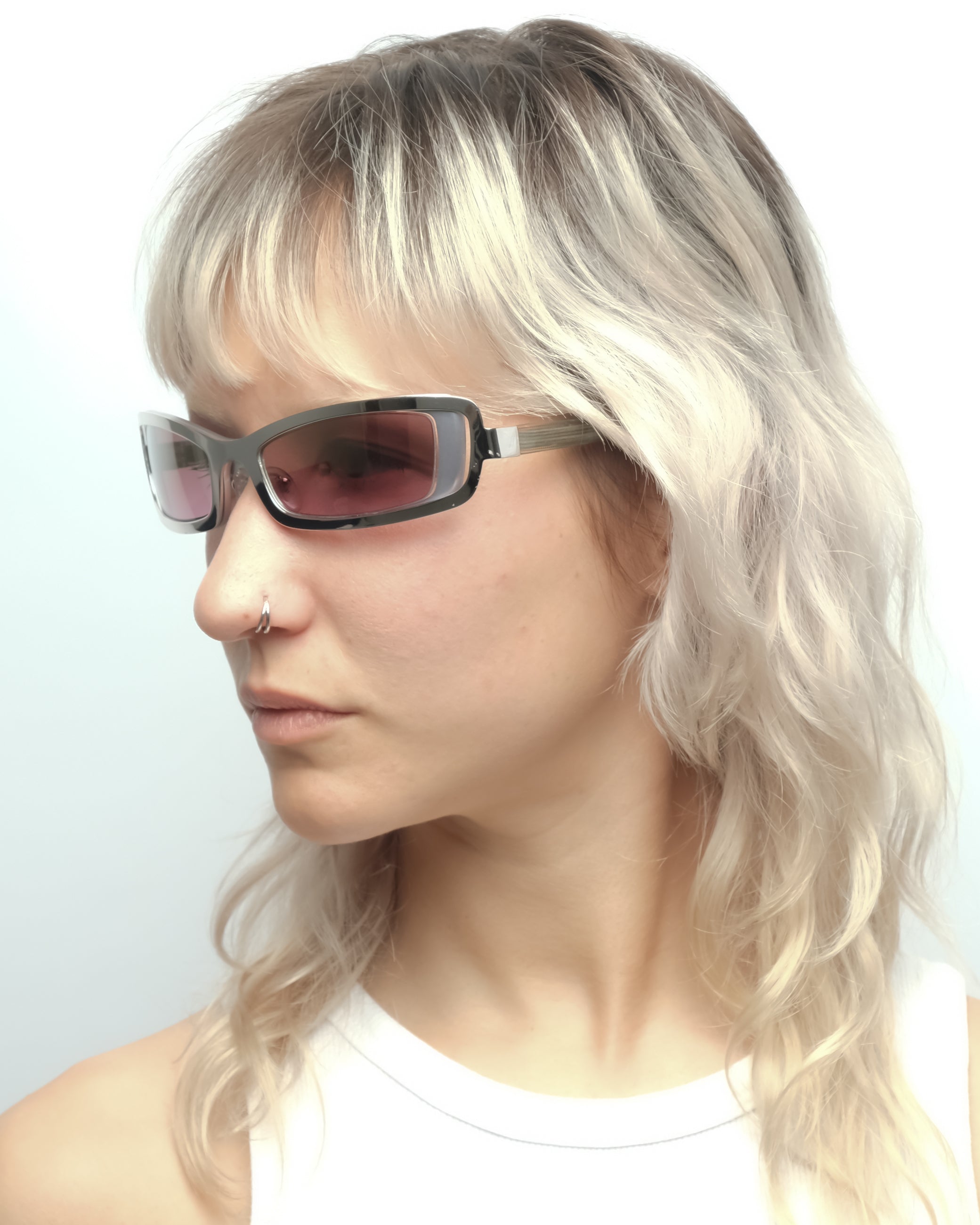https://cdn.shopify.com/s/files/1/0818/5459/5398/files/Mikli3_ac3c24e4-5c24-4f57-b31b-7dce0924bbc4.jpg?v=1747778560