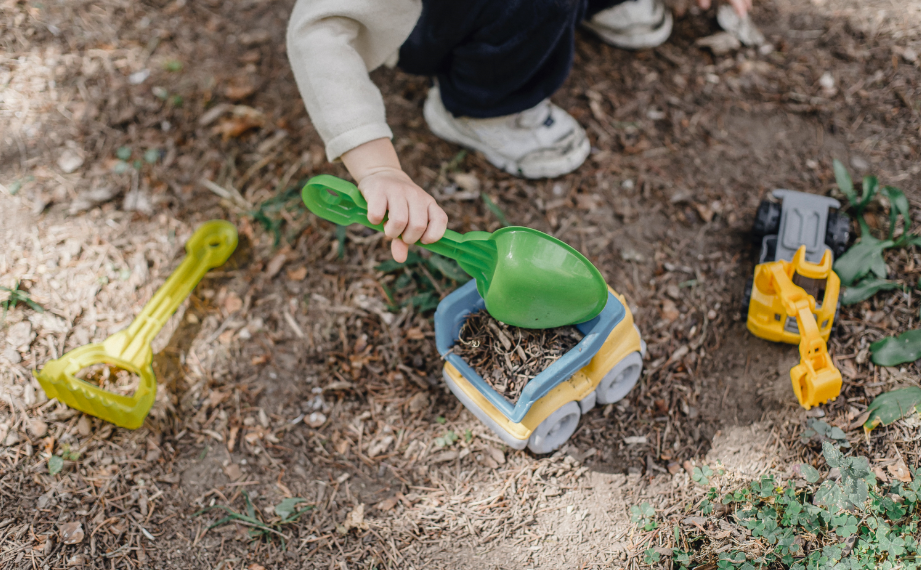 Outdoor Spring Activities to Help Your Kids Sleep Better at Night