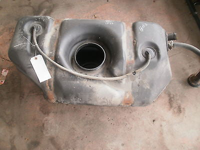 fuel tank size 2011 jeep grand cherokee