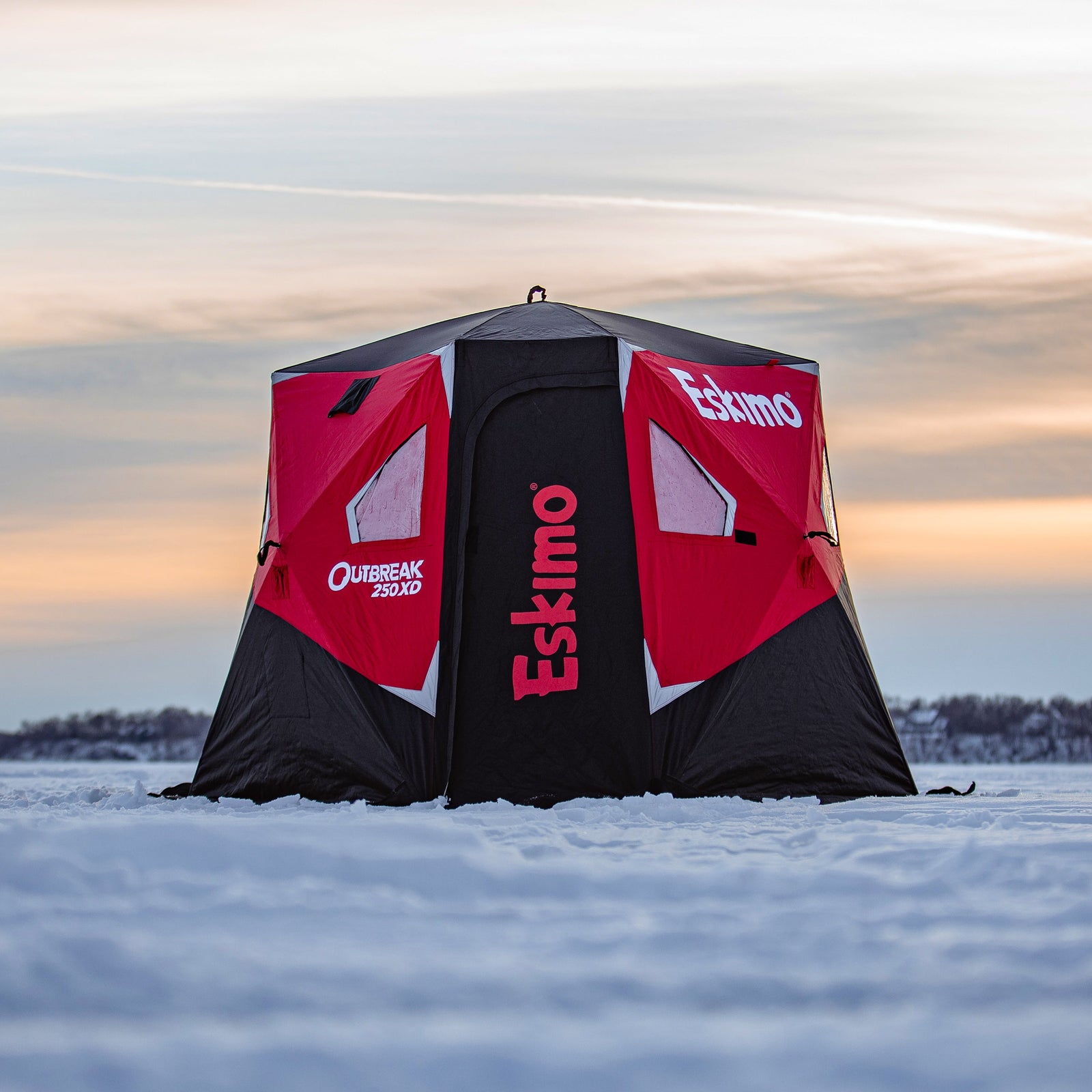 Eskimo Fatfish 949i Insulated Pop-Up Portable Ice Shelter