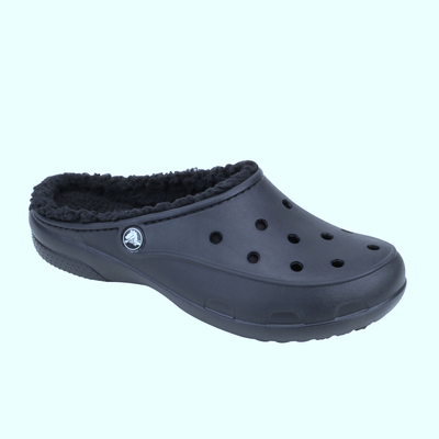 black fuzz lined crocs