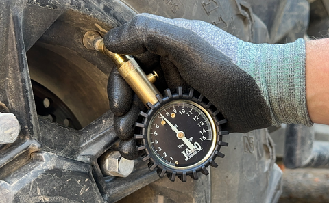 analog tire gauge