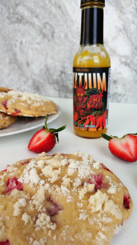 Strawberry Muffin Cookies with Exitium Crumble