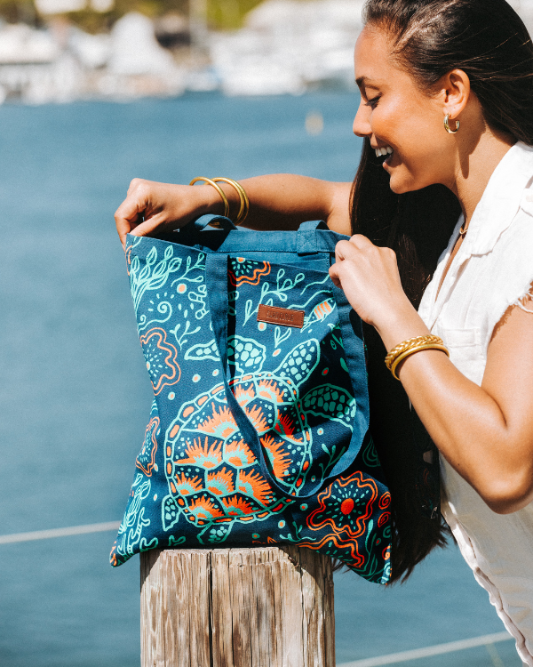 Reef Turtles Everyday Tote