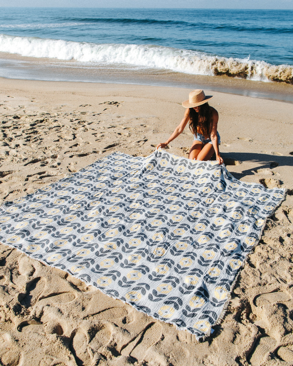 Zinnia - PARTY BLANKET™