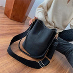 cambioprcaribe Bags Black / Medium Large Capacity Cross Body Bag