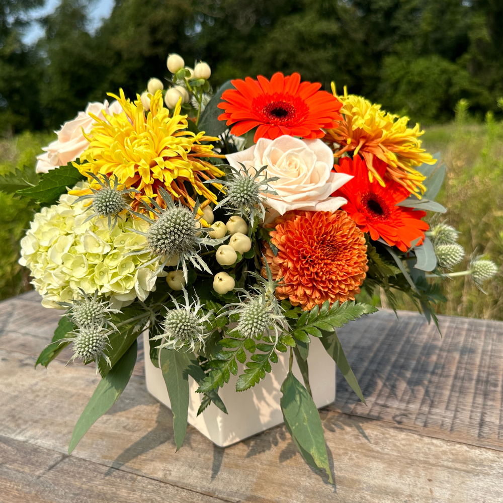 BUDDING! Small Flower Arrangement — Lucy Blooms