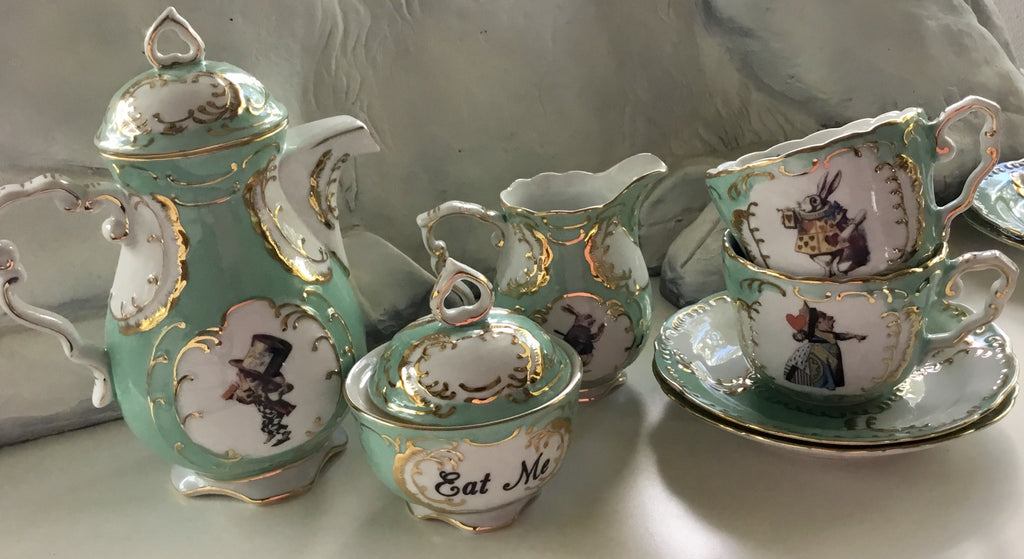 alice in wonderland porcelain tea set