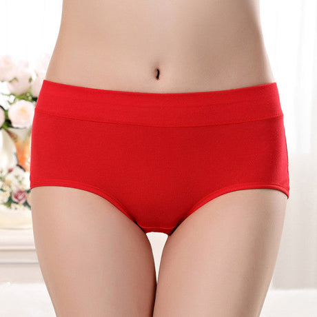 Bold Lace Hipster Underwear Feminine Red Color Breathable and Thin