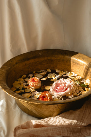 Bowls of rose petals were used to scent the air - Pexel Image
