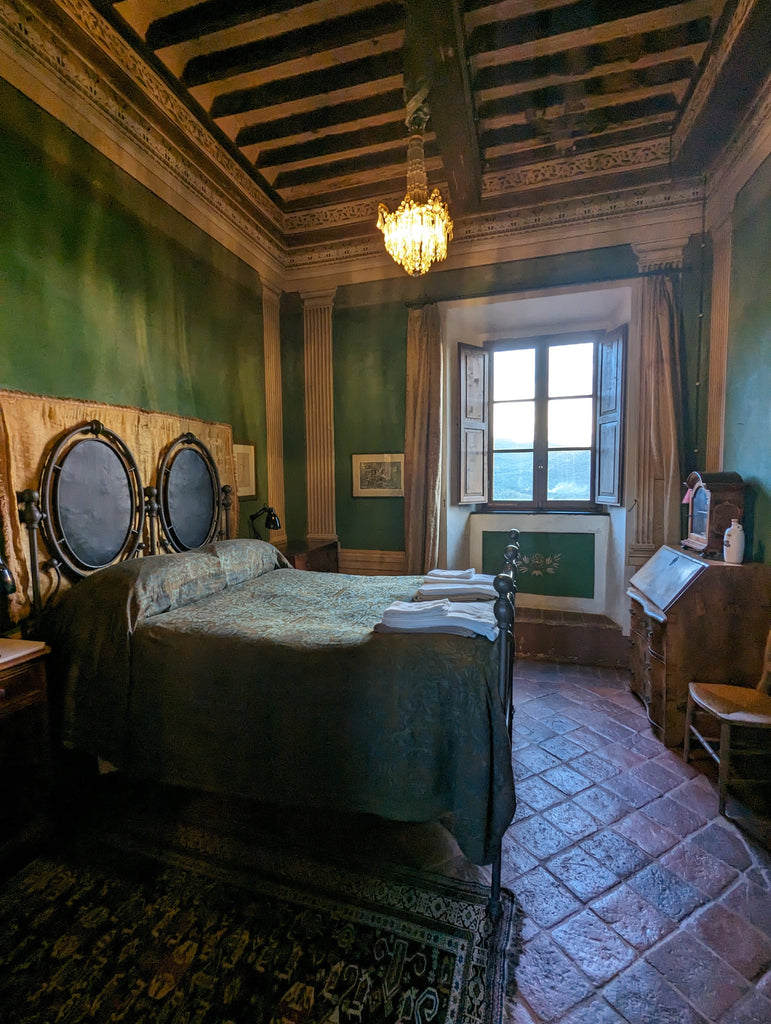 green room bedroom in castle