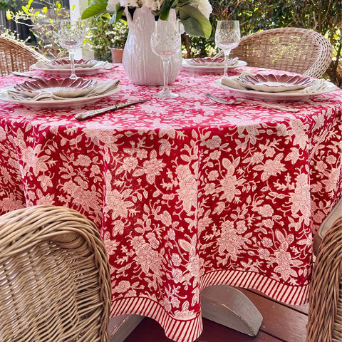 large round tablecloth