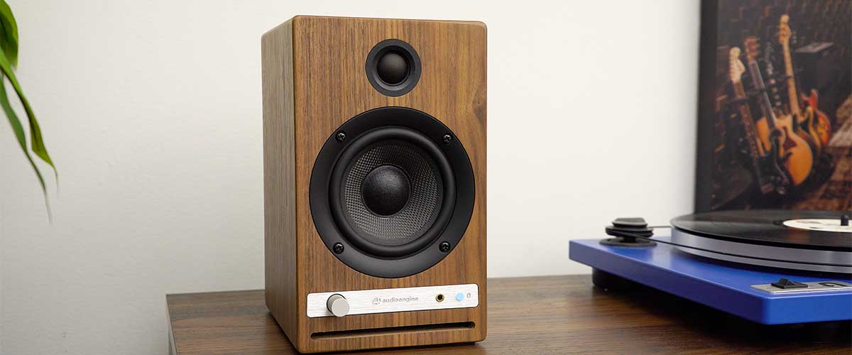 hd4-powered-bookshelf-speakers