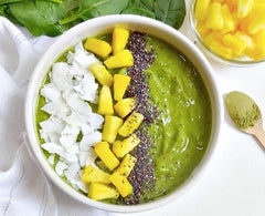 Green Smoothie Bowl - The Glowing Fridge