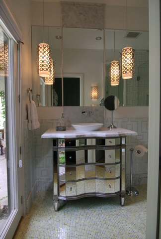 mirrored drawer in the bathroom