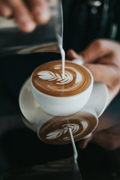 pouring latte art heart flower