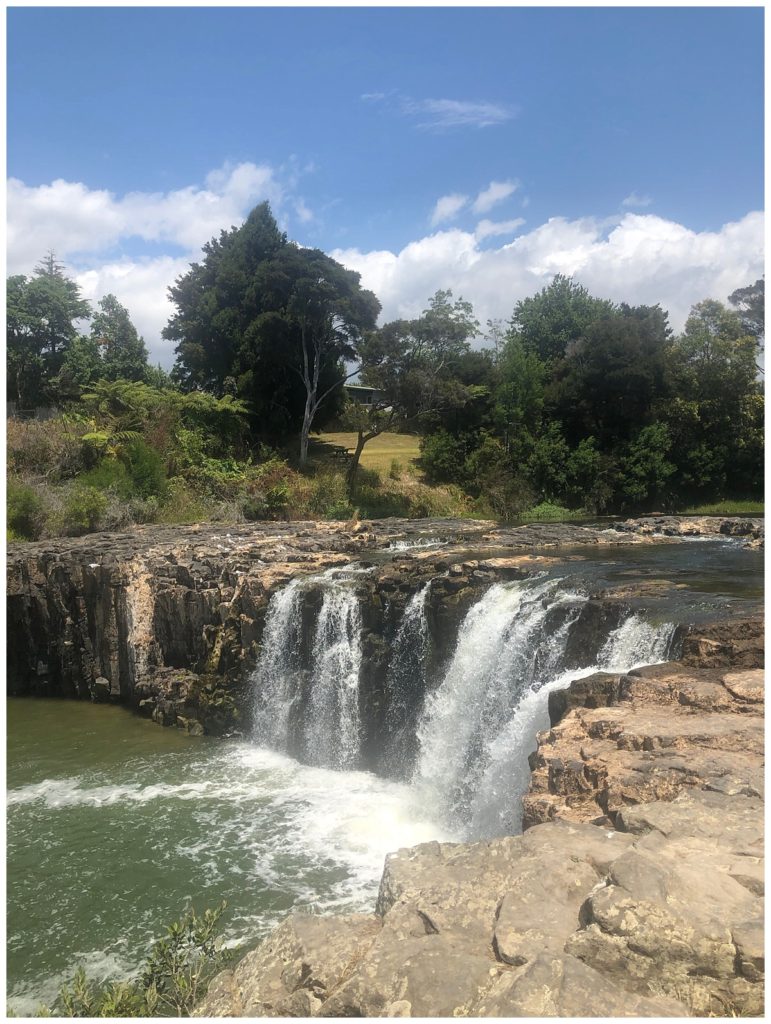 Haruru falls