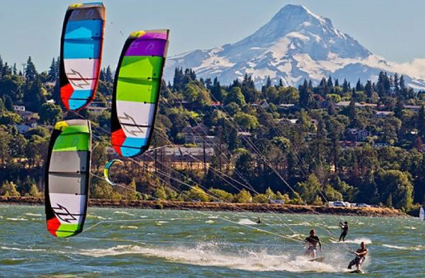 Hood River Oregon wind surfers in action