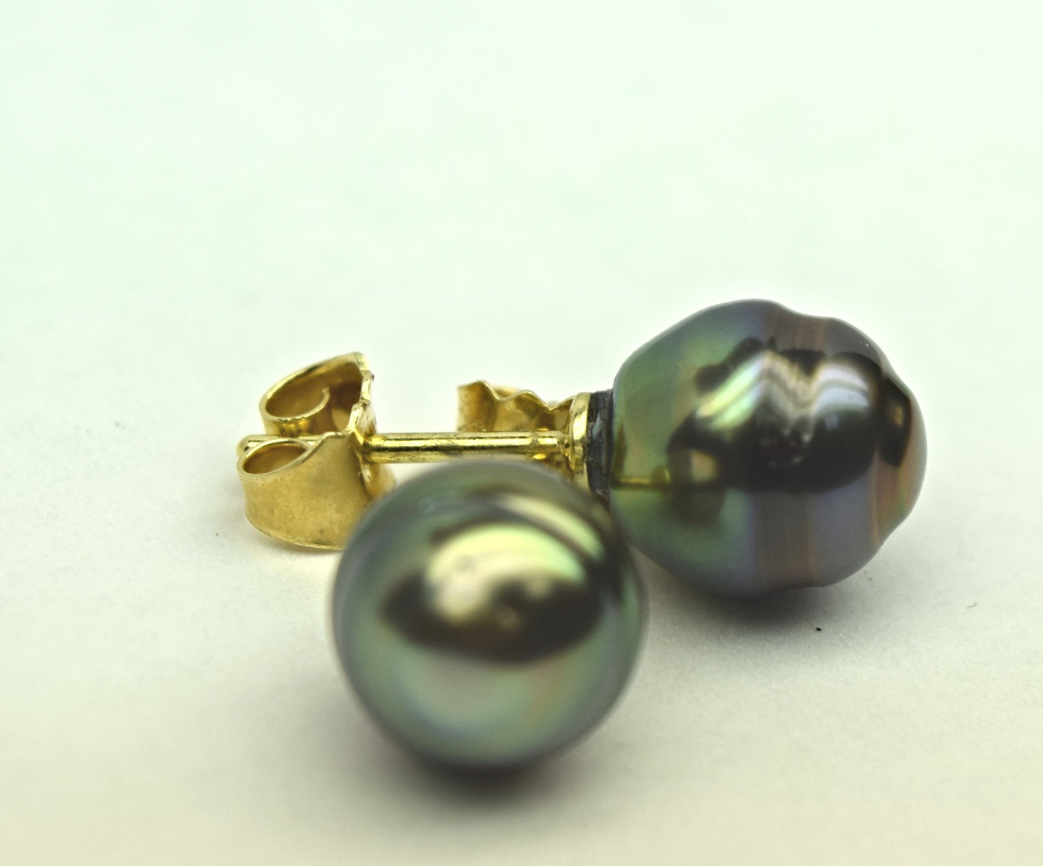 Yellow Gold Tahitian Pearl Stud Earrings