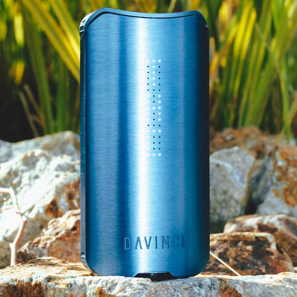 Cobalt IQ2 by DaVinci USA - Helenskinz NZ