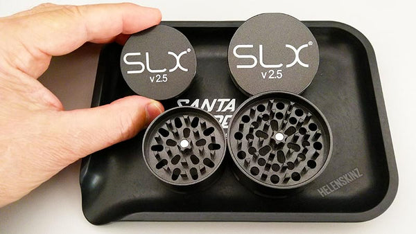 Inside SLX V2.5 Medium & Large Non Stick Herb Grinder 4pc NZ