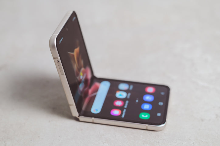 Foldable OLED phone screen