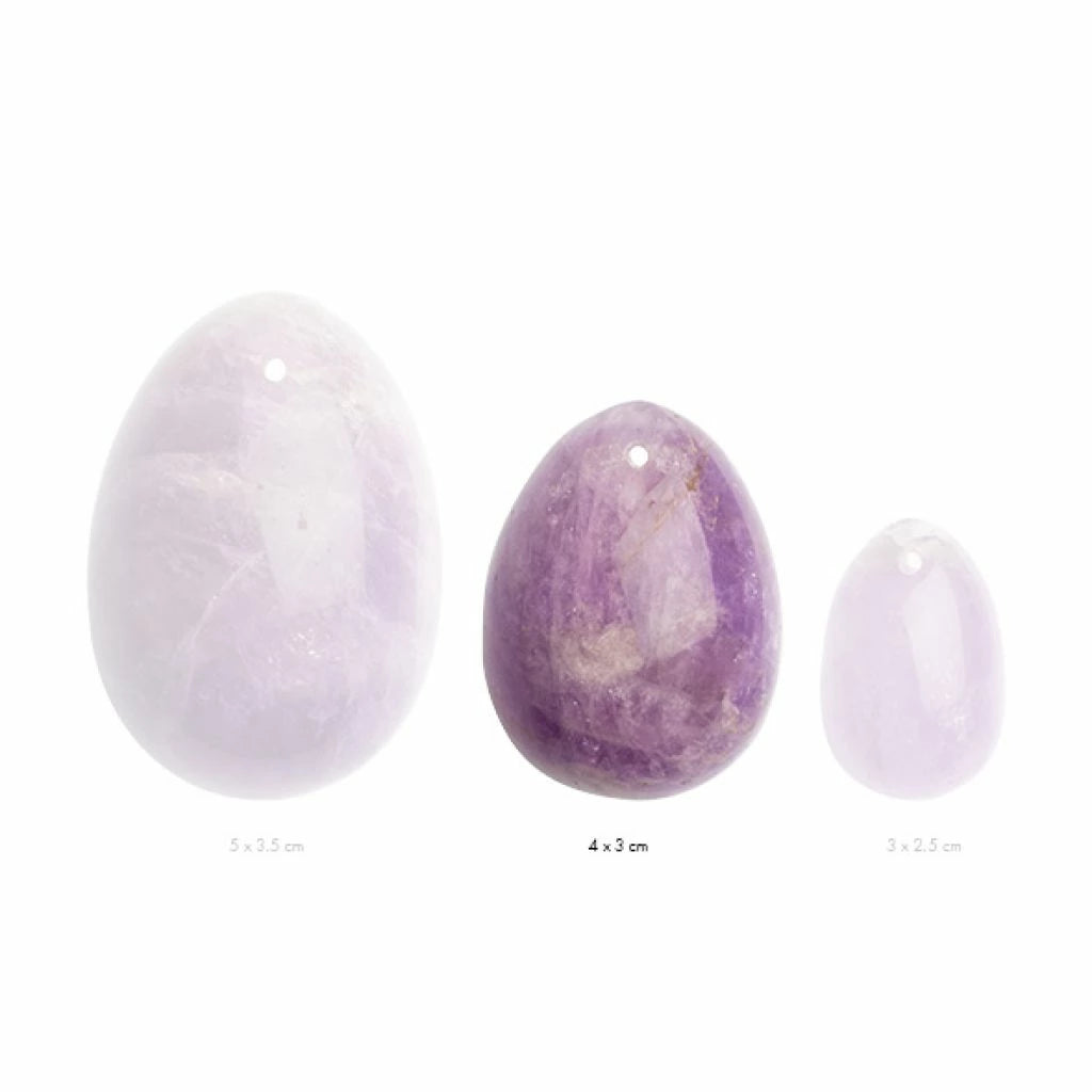 MET YOUR günstig Kaufen-La Gemmes - Yoni Egg Pure Amethyst M. La Gemmes - Yoni Egg Pure Amethyst M <![CDATA[Wear this yoni egg as a piece of jewelry around your neck, in your pocket, in your bra or as a pelvic floor muscle trainer in your vagina. A yoni egg was originally intend