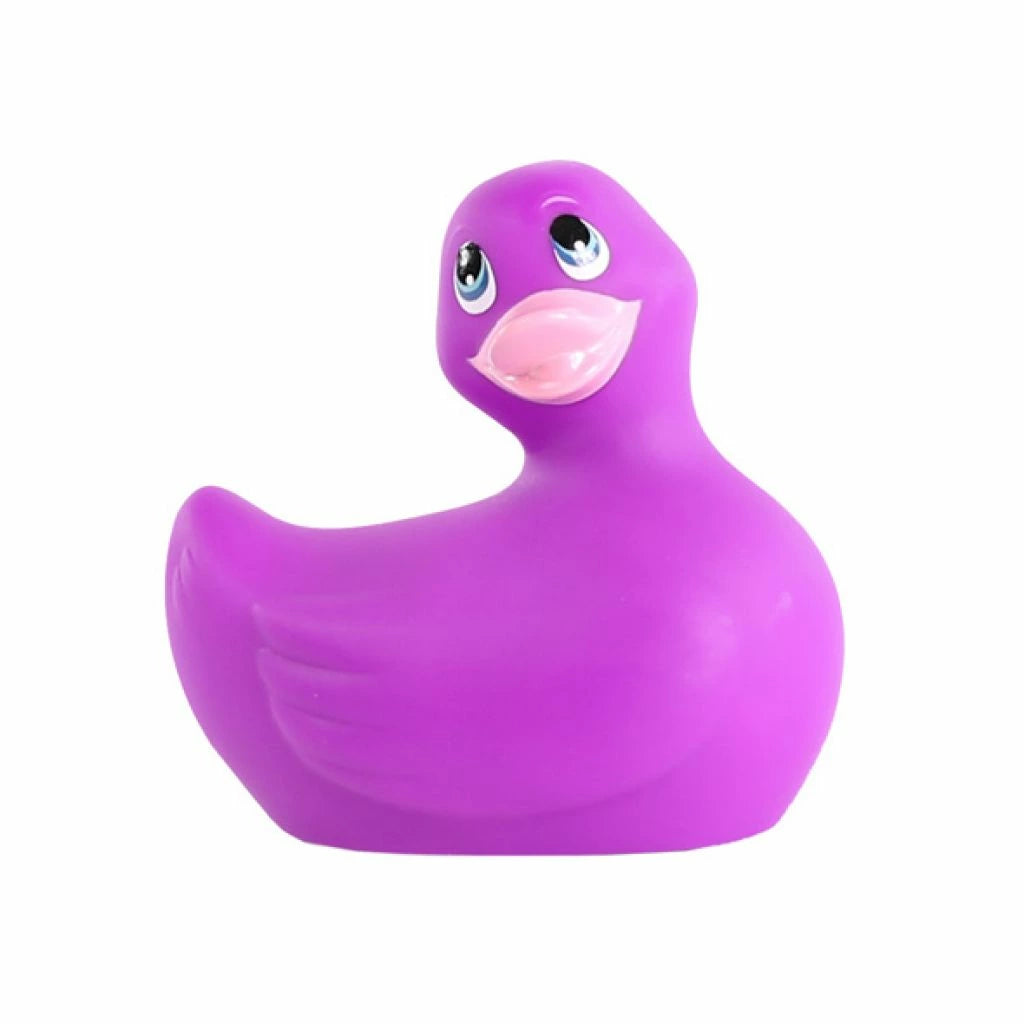 with the günstig Kaufen-I Rub My Duckie 2.0 | Classic (Purple). I Rub My Duckie 2.0 | Classic (Purple) <![CDATA[Meet this cheerful and friendly vibrating massage ducky that plays with you wherever you want. The powerful vibrations give a feeling of relaxation and well-being, eve