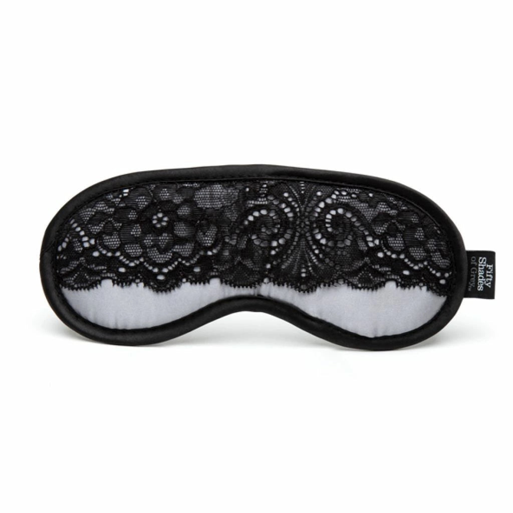 and the günstig Kaufen-Fifty Shades of Grey - Play Nice Satin & Lace Blindfold. Fifty Shades of Grey - Play Nice Satin & Lace Blindfold <![CDATA[Whether you're looking to tease and please, or simply catch some Zs, add this beautiful blindfold into the mix. Made from sil