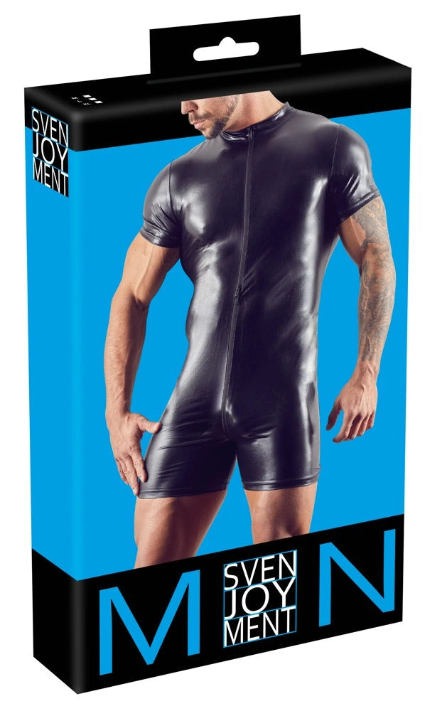 Playsuit in günstig Kaufen-Men's Playsuit L. Men's Playsuit L <![CDATA[Masculine and inviting outfit!. Emphasising playsuit made out of matte look material. With a small stand-up collar and a 3-part front zip that goes over the crotch and stops at the top of the buttocks.. 92% poly