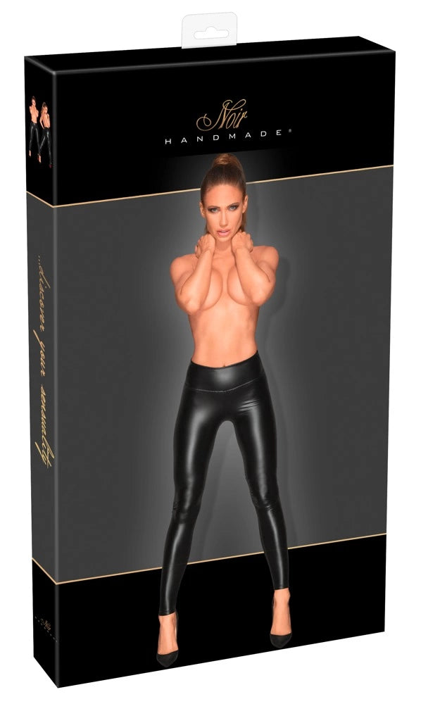 TC B günstig Kaufen-Leggings black S. Leggings black S <![CDATA[They can be worn with various things!. Figure-flattering leggings with long legs and a wide waistband. Made out of stretchy power matte look. It also has eye-catching imitation leather with a vinyl coating at th