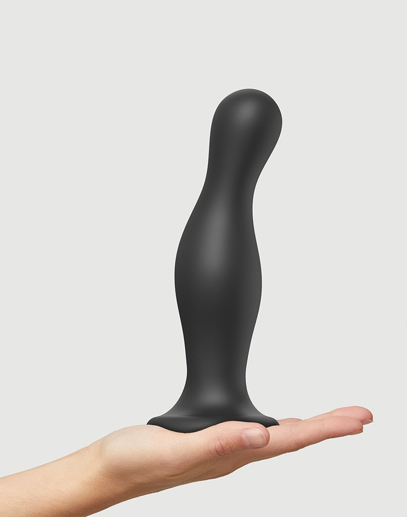 Ein Tag günstig Kaufen-Strap-On-Me - Dildo Plug Curvy Größe XXL - Schwarz. Strap-On-Me - Dildo Plug Curvy Größe XXL - Schwarz <![CDATA[Stell Dir vor... Du kommst nach einem langen Tag nach Hause und suchst nach einem Weg, um Stress abzubauen und Dich vollkom