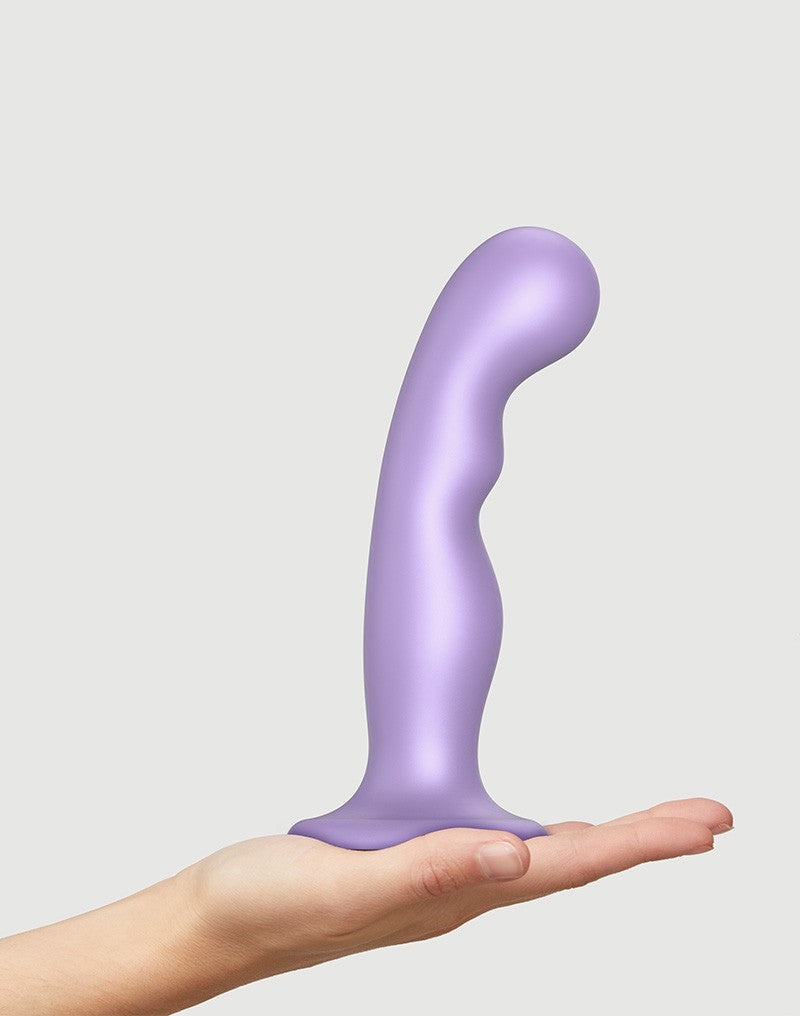 Metallic günstig Kaufen-Strap-On-Me - Dildo Plug P&G Größe L - Metallic Lilac. Strap-On-Me - Dildo Plug P&G Größe L - Metallic Lilac <![CDATA[Stell Dir vor, Du erlebst ein sinnliches Abenteuer, bei dem jedes Detail perfekt auf Deine Bedürfnisse abges